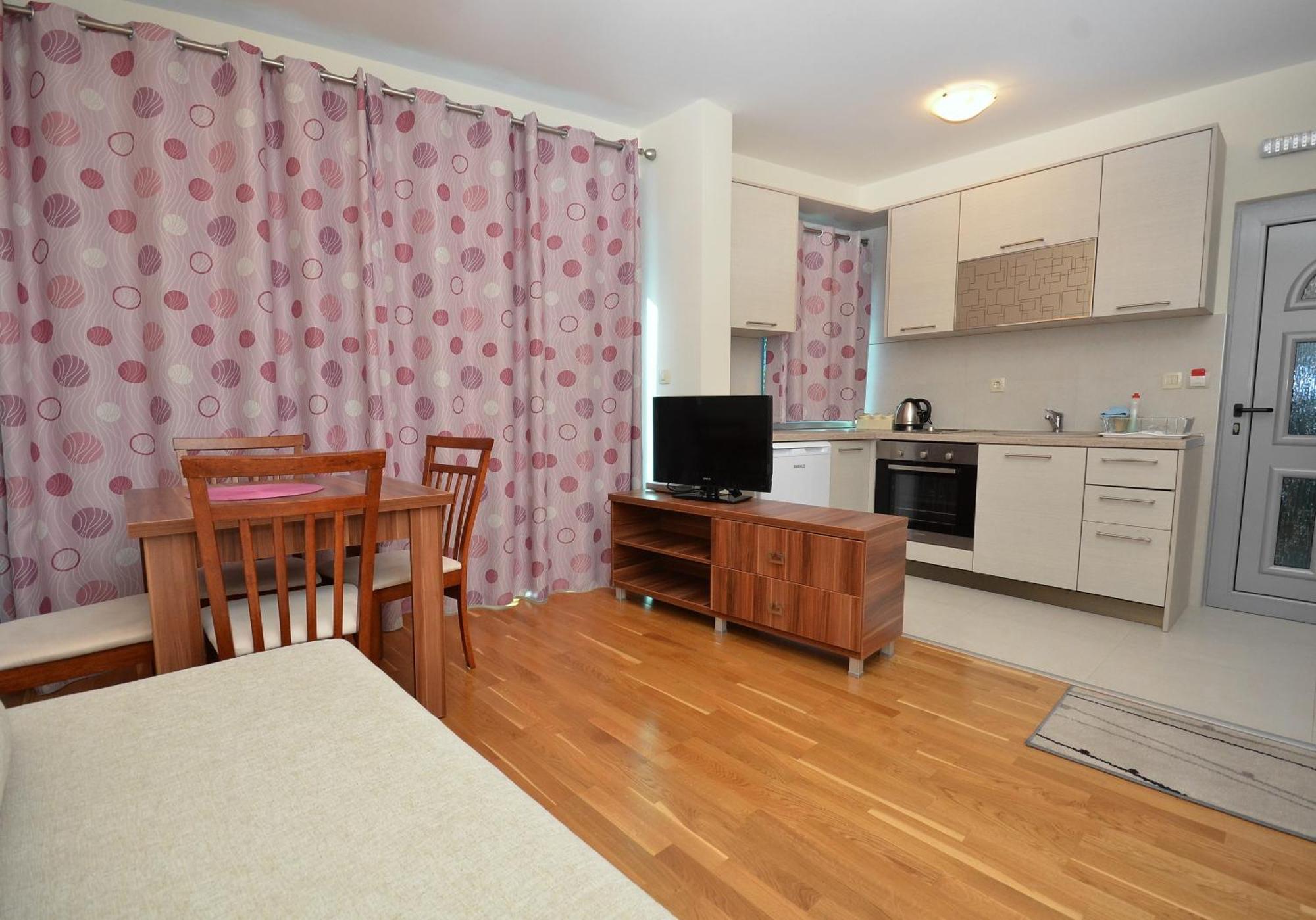 Apartments Rafailovic Ljubo Rafajlovići Quarto foto